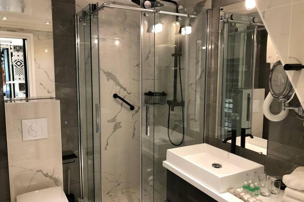Appartement Rousselet Quartier Bon Marche Paris Viieme Eksteriør billede